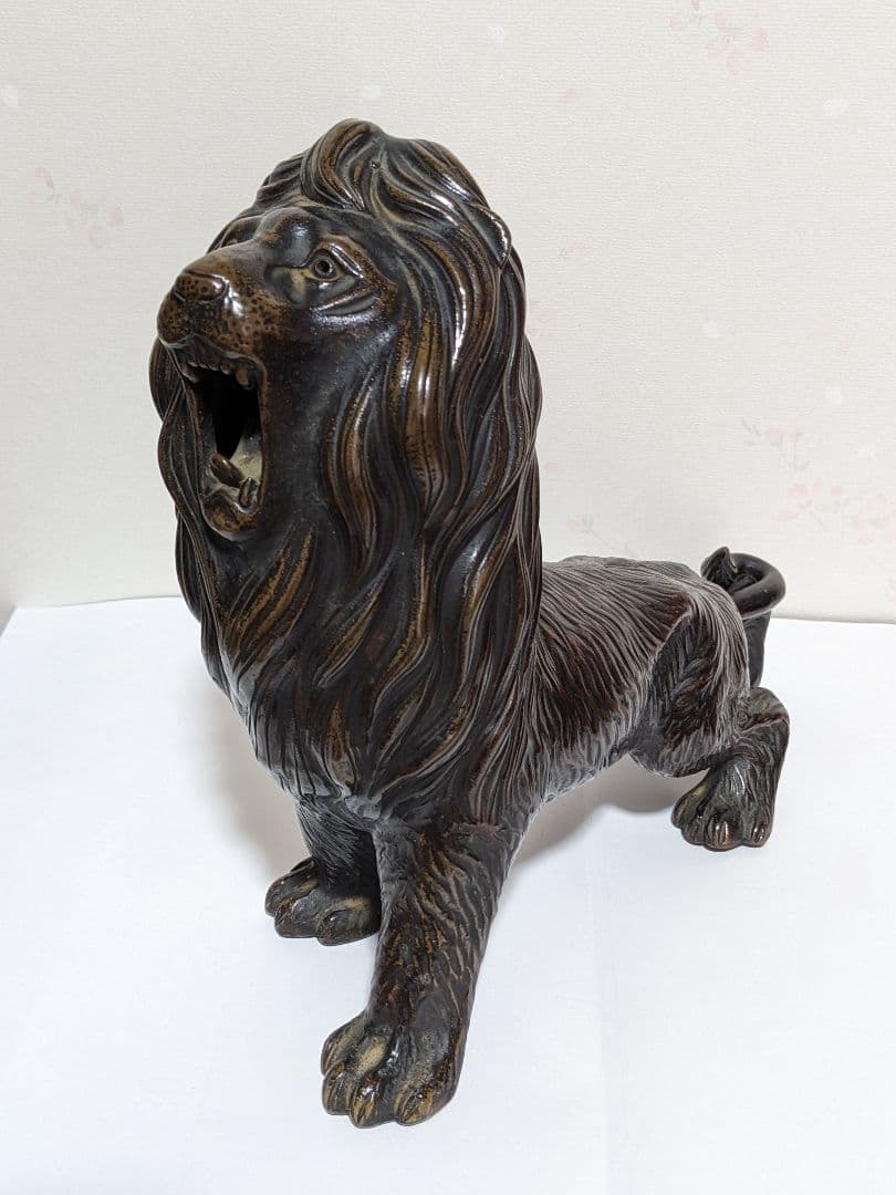 ♦陶磁器 風水獅子 ライオン置物 富 金運 財運 縁起物飾り 国内作家物 骨董品