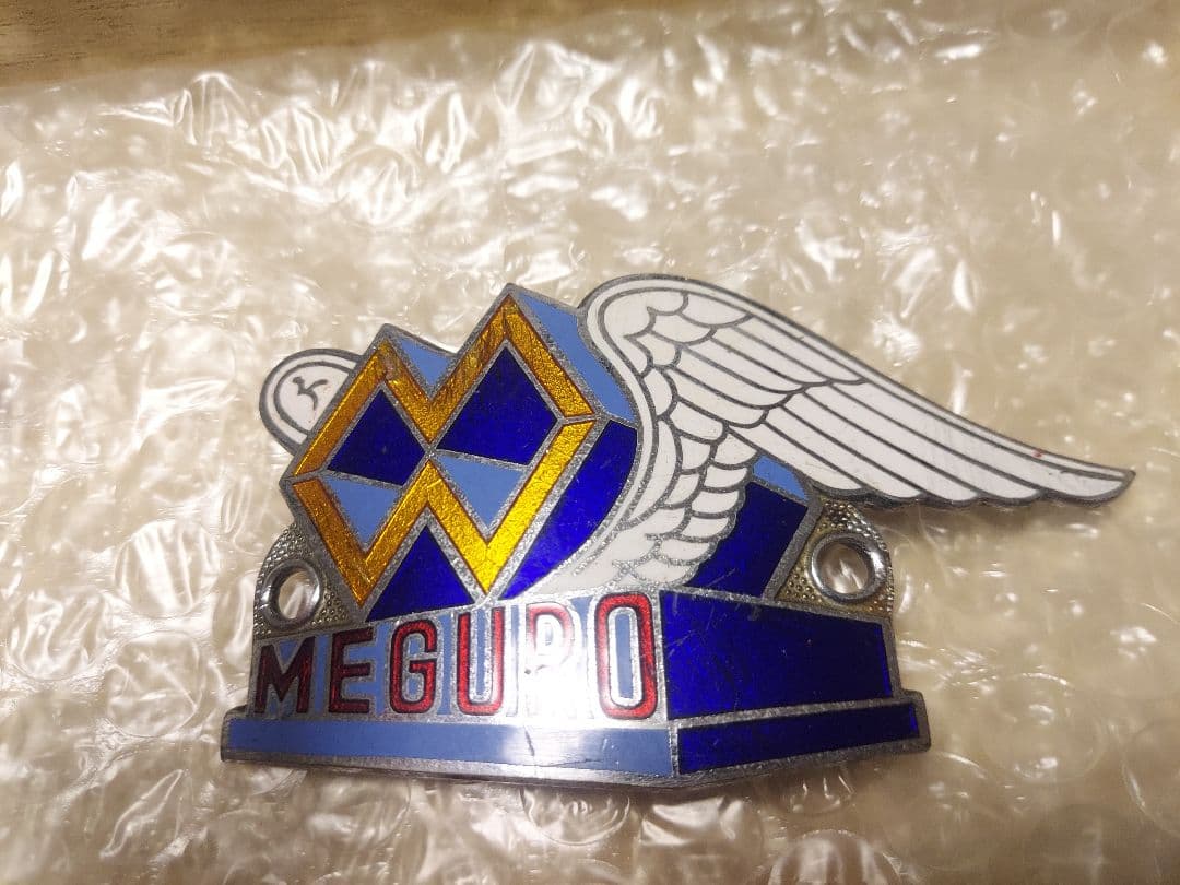 【美品】MEGURO ウィングエンブレム 2個 + ピンバッジ　セット