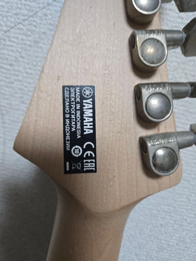 Yamaha PACIFICA 612 エレキギター