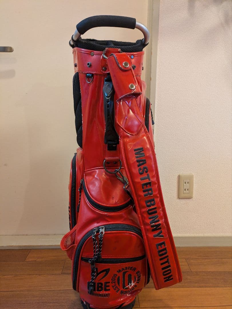 マスターバニーエディション 10周年記念 ゴルフバッグ 赤