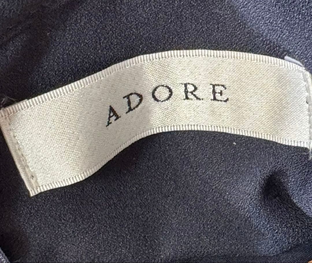 未使用に近い　ADORE アドーア　コードフルールレースバックプリーツワンピース