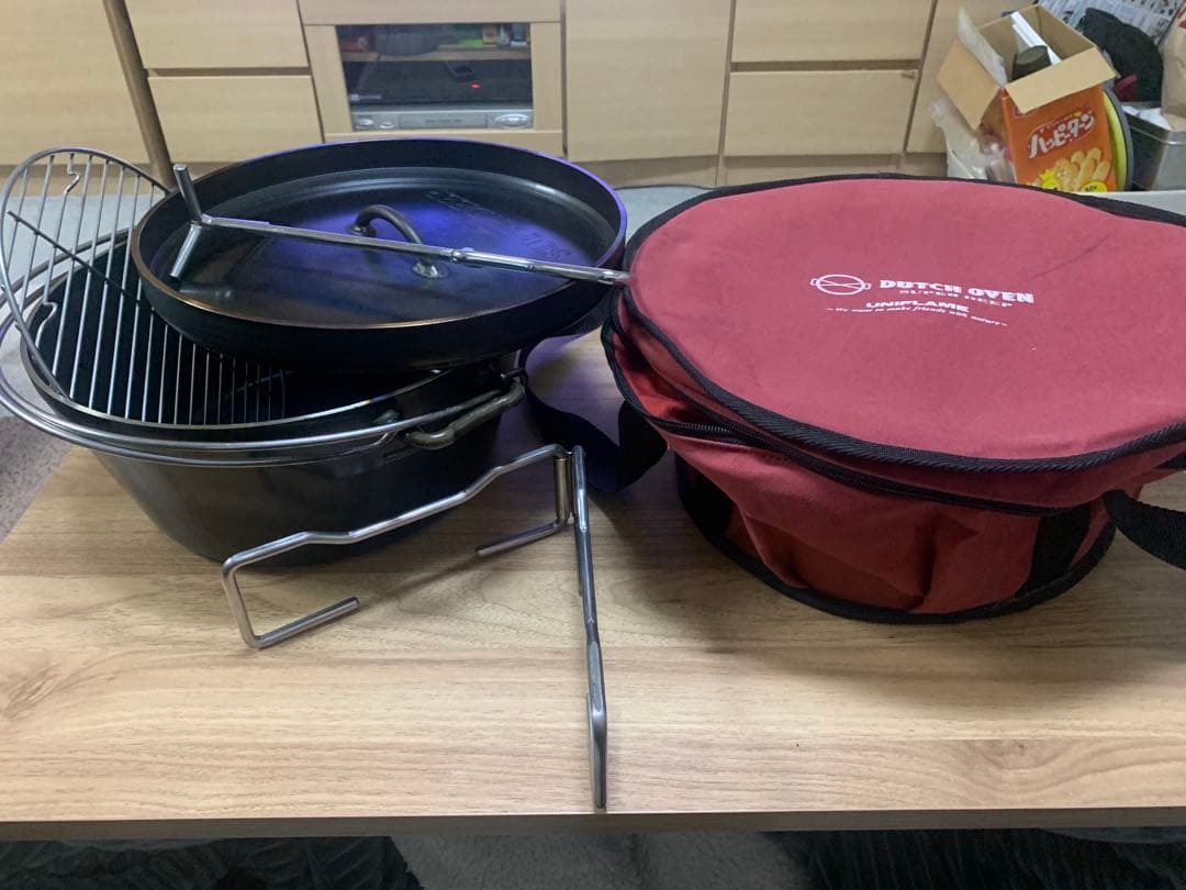 ユニフレーム12inchダッチオーブン ケースの他アクセサリー3点付き