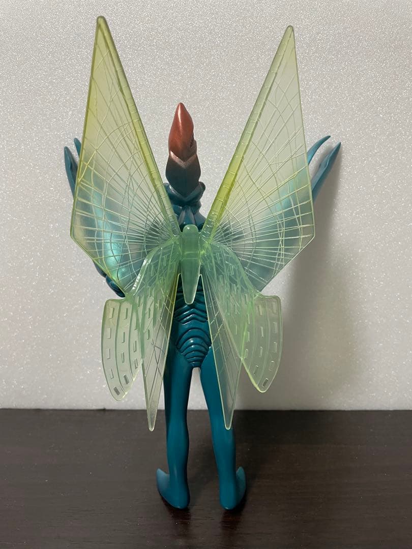 ウルトラマンパワード　サイコバルタン　羽根付き ソフビ