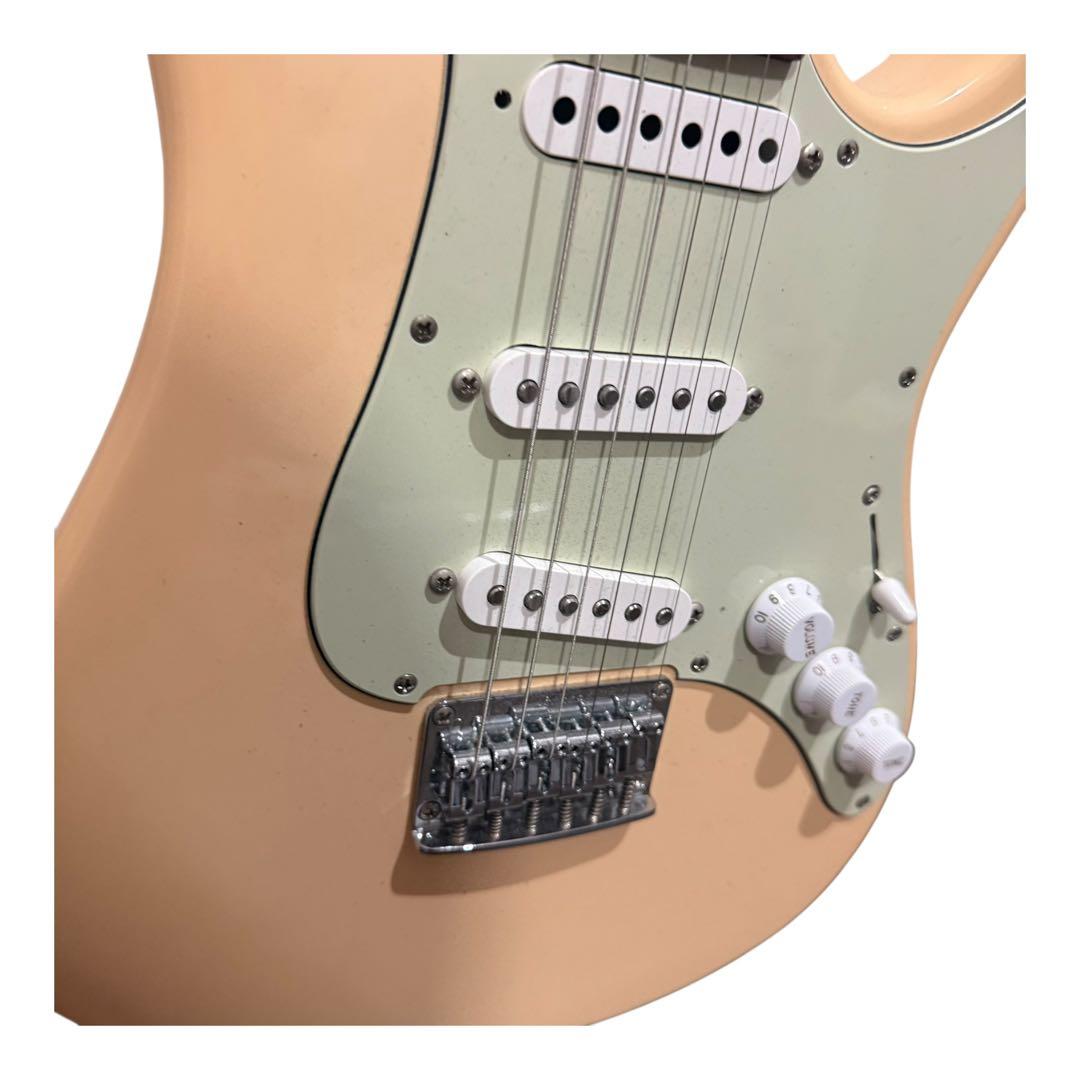 Ibanez AZES31エレキギター　ストラト