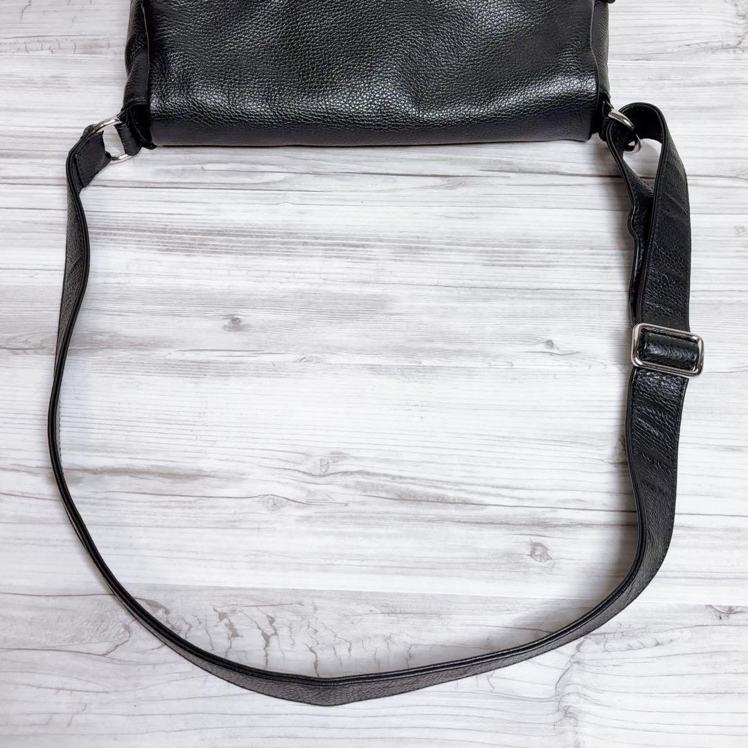 【ステファノマーノ】 ショルダーバッグ レザー 黒 イタリア 肩がけ シボ革