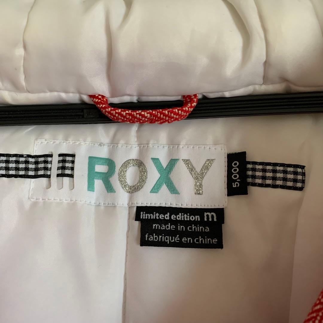 ロキシー　美品スノーウェアMサイズ　赤ツイード風　白ボアフード