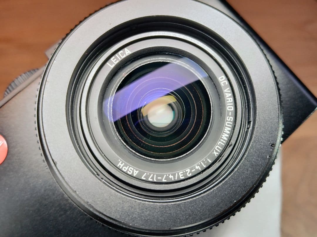 正*蔵様 【カメラケース+メンテナンスキット付き】Leica D-LUX6【返金