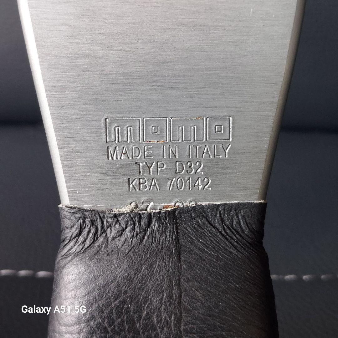 MOMO RACE　ステアリング　32ф