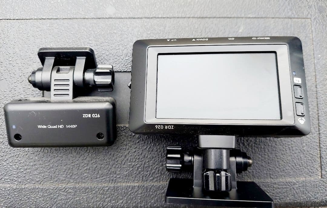 動作確認済み　コムテック　ドライブレコーダー　前後　上級モデル　ZDR026