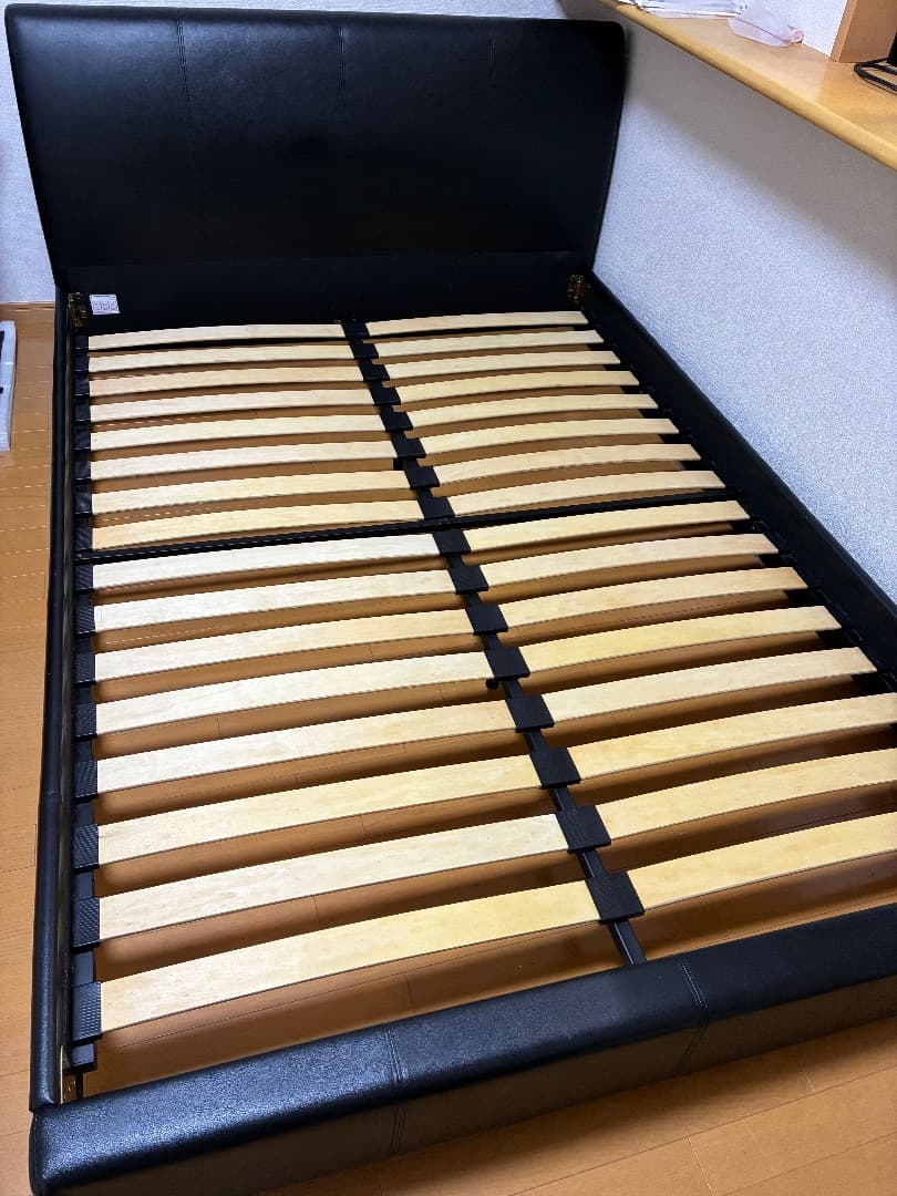 5月いっぱいの出品です！ニトリ　ダブルベッドフレーム
