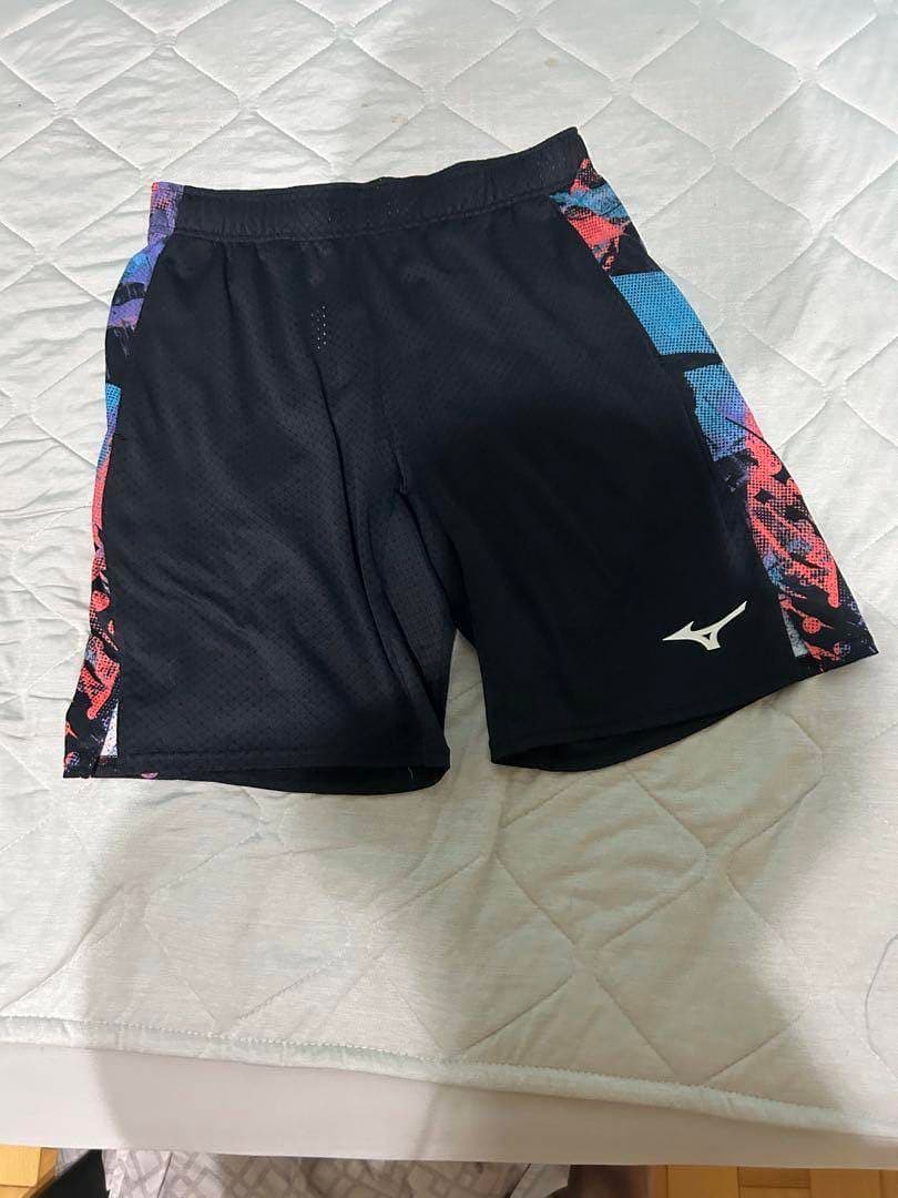 Mizuno ノースリーブシャツとショートパンツセット