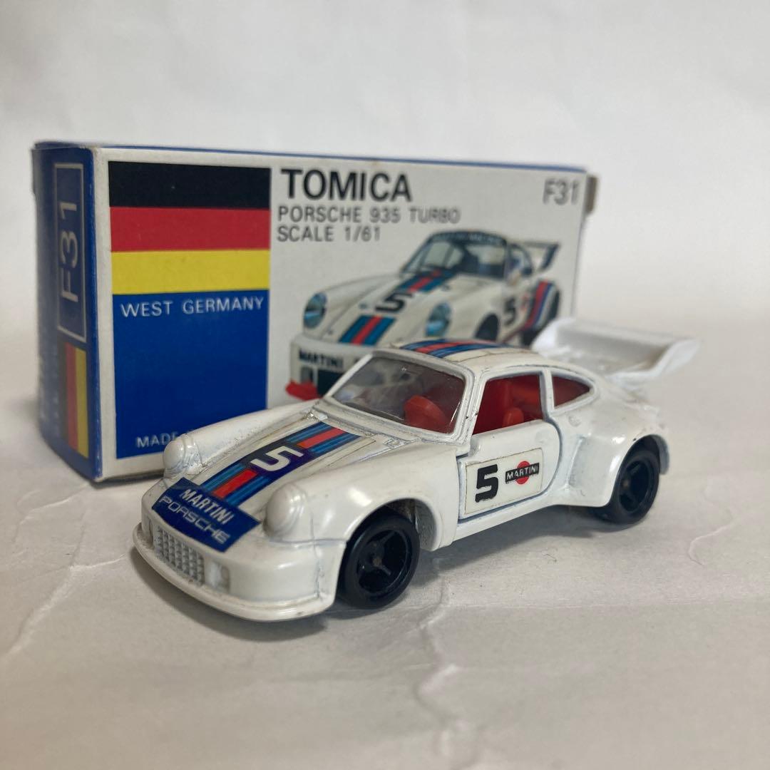 トミカ外国車シリーズポルシェ935ターボです。マルティニカラー日本製
