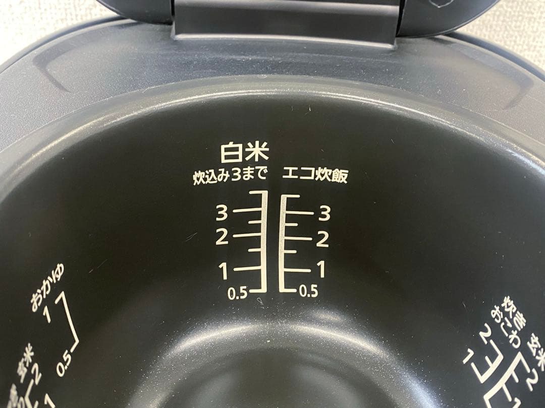 Panasonic パナソニック IH炊飯器 SR-KT060 2025年製