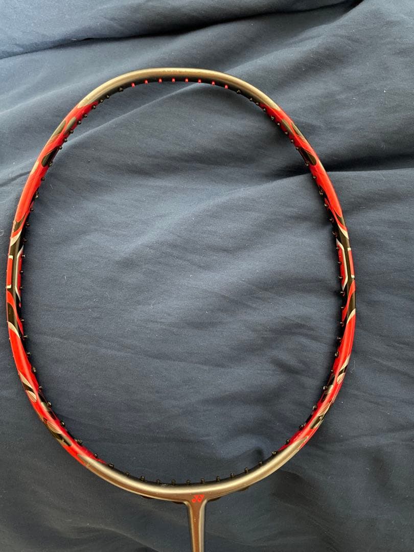 アークセイバー11pro バドミントンラケット レッド/ブラック