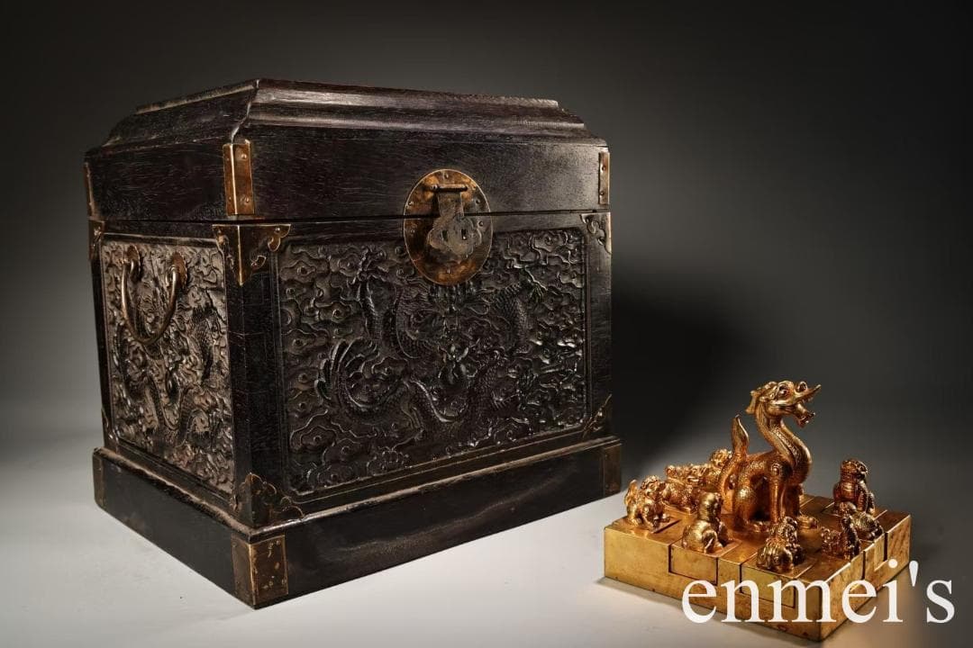 中国古美術・旧蔵鎏金の龍印鑑玉璽・瑞獣・純銅制・高浮彫・置物・文房・風水・箱付き