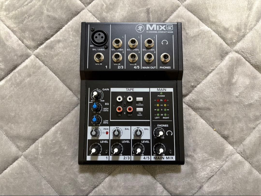 Mackie Mix5 5チャンネルアナログミキサー
