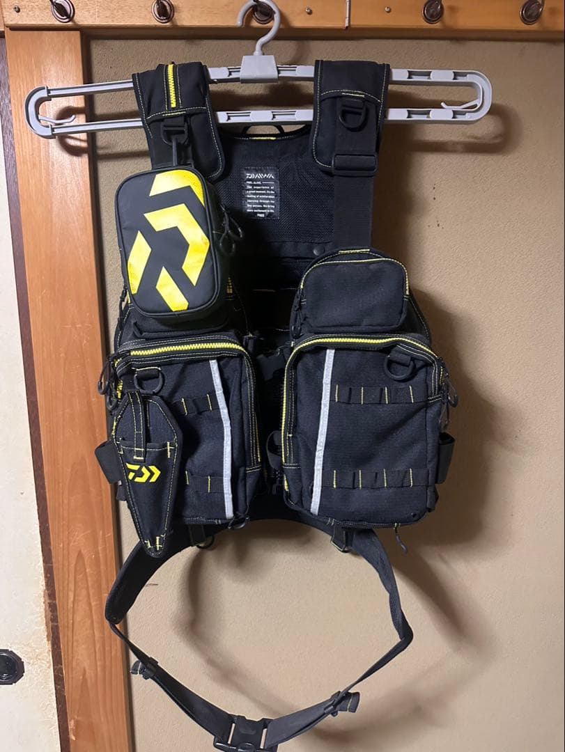 【未使用】DAIWA ベンチクールゲームベスト　DF-6104 フィシングベスト