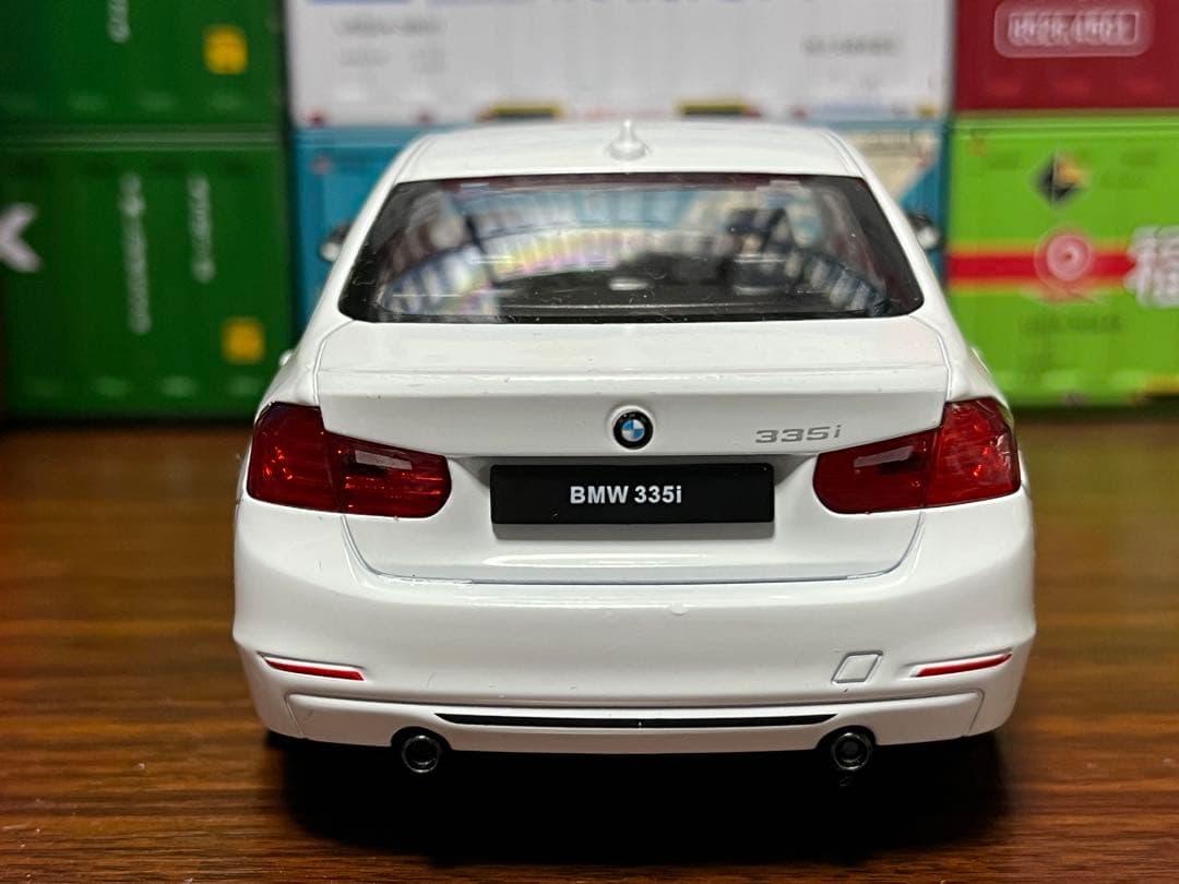 WELLY 1/24 ポルシェ 911 1/24  335i