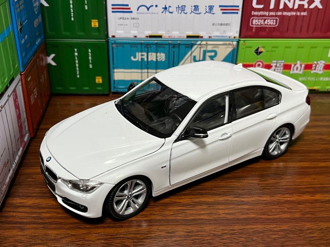 WELLY 1/24 ポルシェ 911 1/24  335i