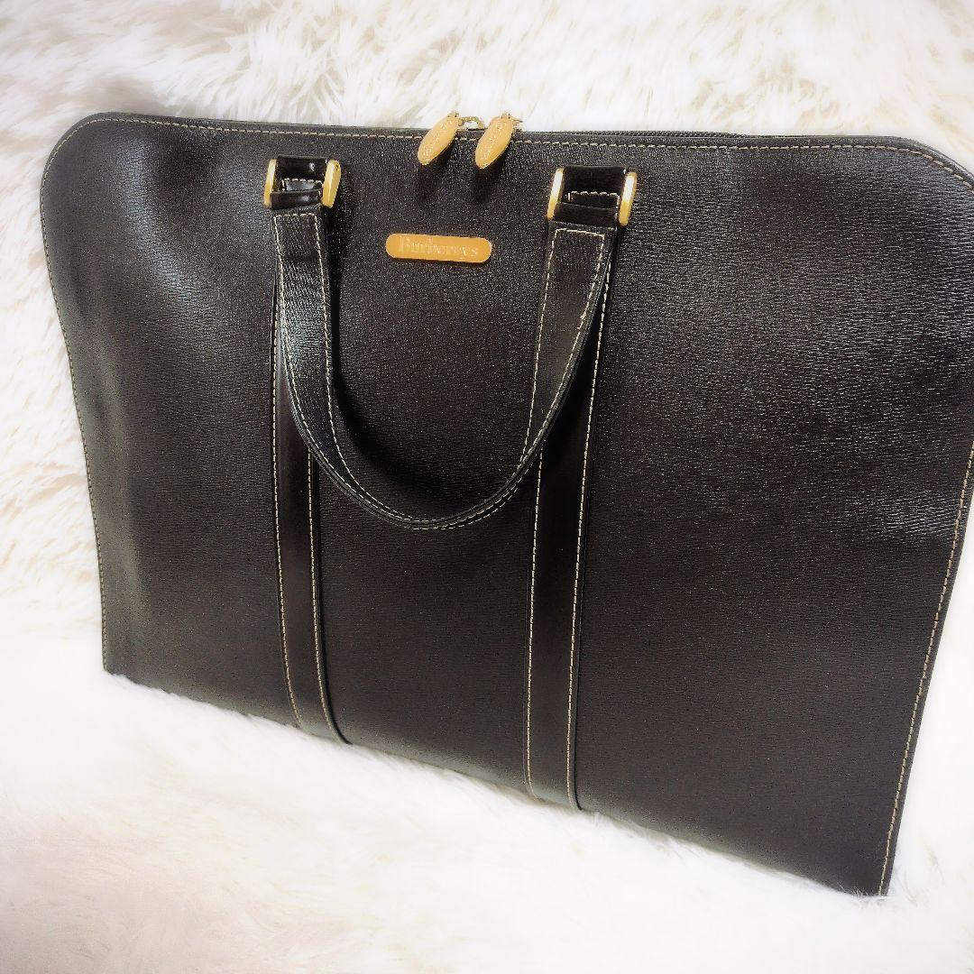 Burberry バーバリー Burberrysロゴ 金ロゴ ビジネス　黒