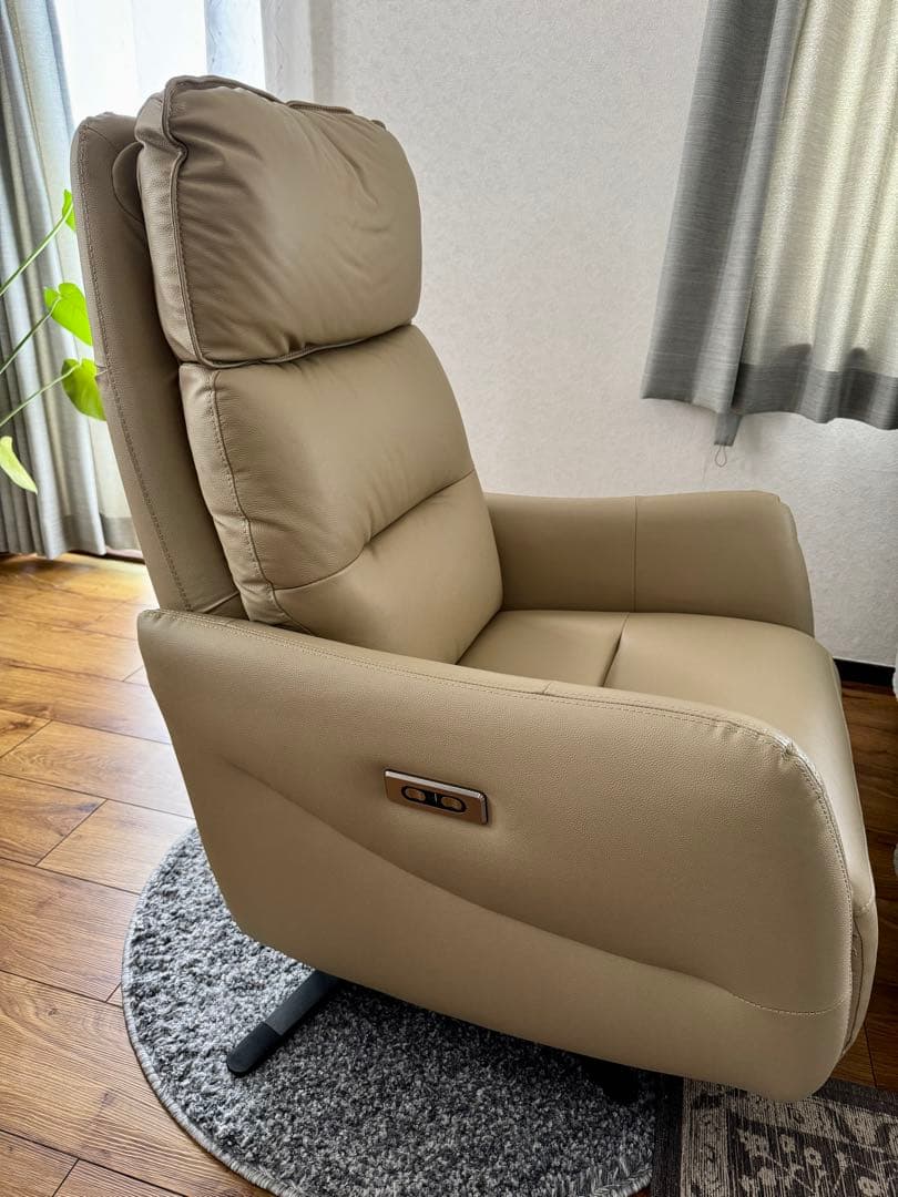 パーソナルチェア　電動リクライニング　ニトリ