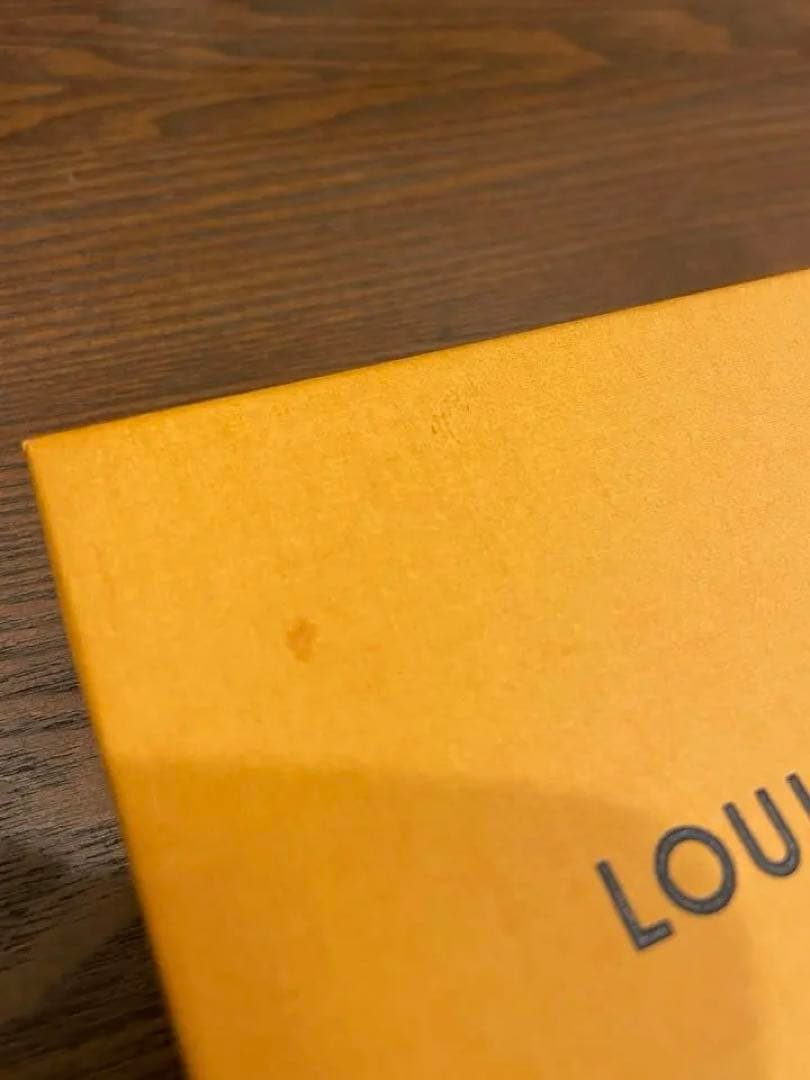 LOUIS VUITTON エピ 名刺入れ