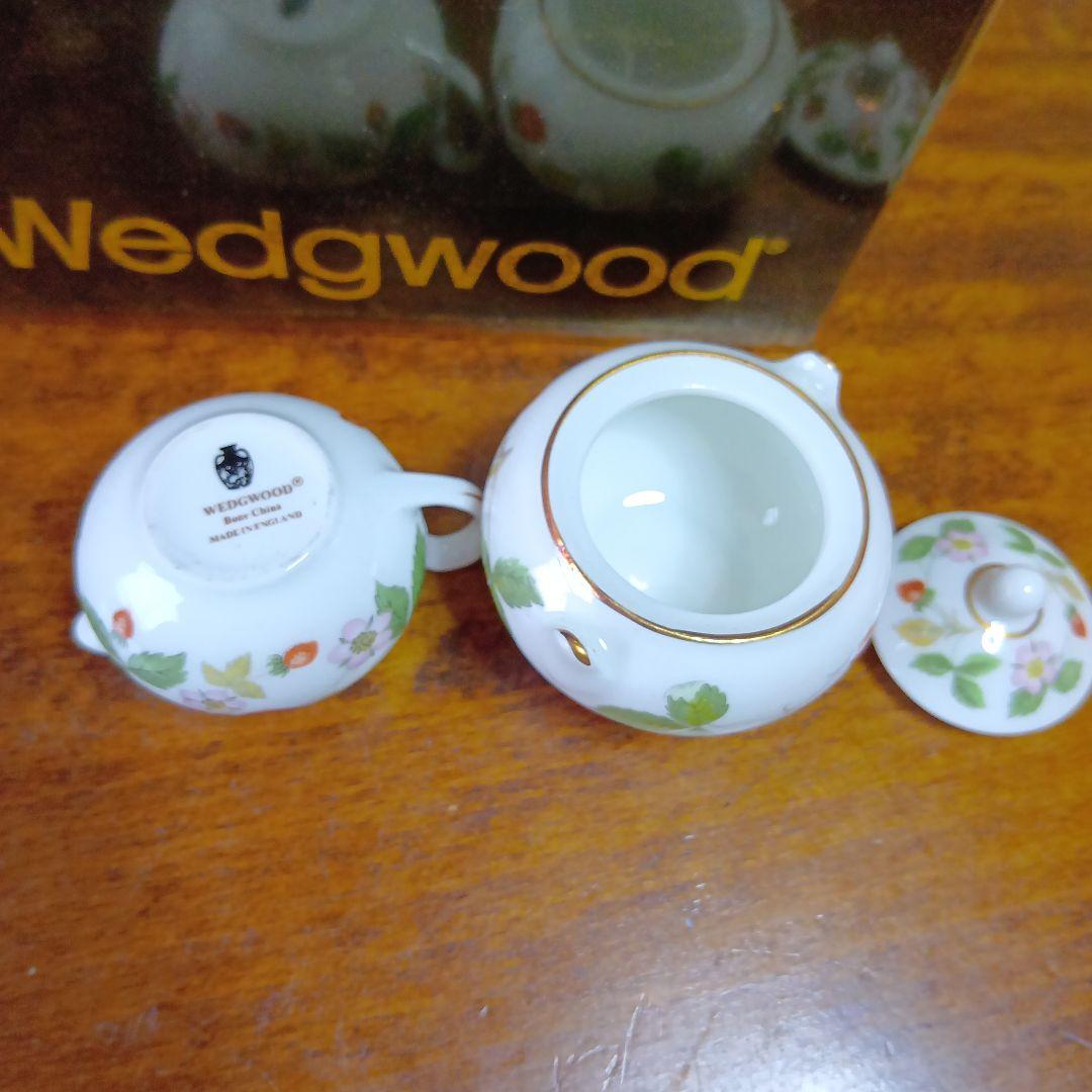 ウェッジウッド ワイルドストロベリー ミニチュアティー（コーヒー）セット