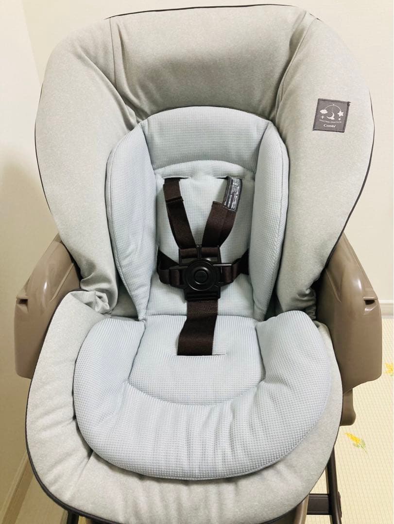 【極美品】Combi コンビ ネムリラ AUTO SWING 保証有ミントグレー