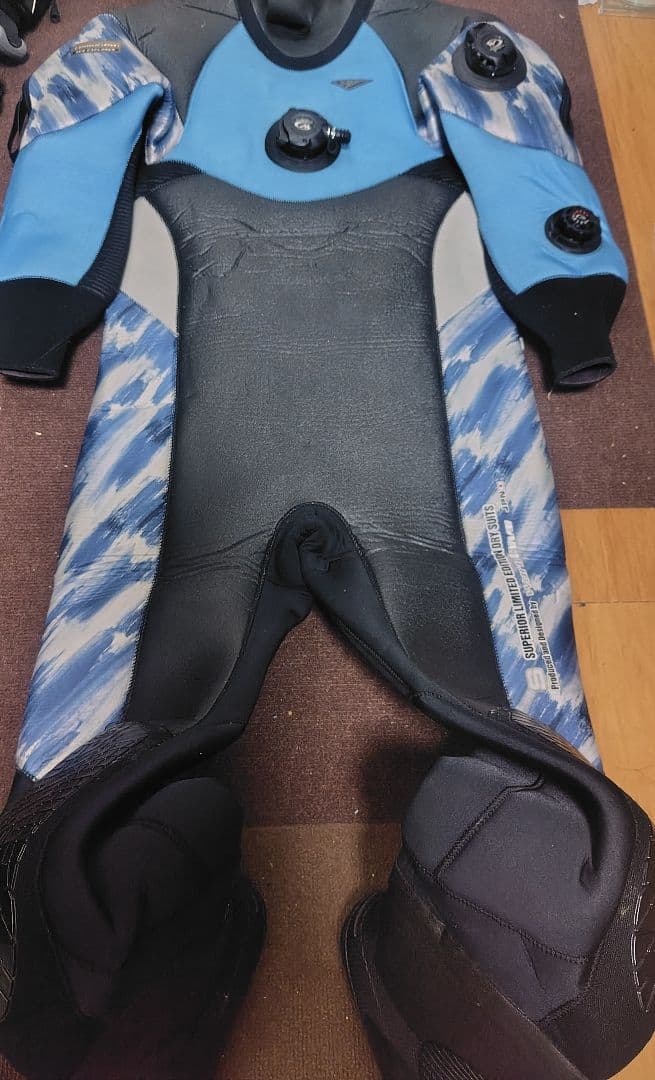ワールドダイブ ドライスーツ Limited Edition