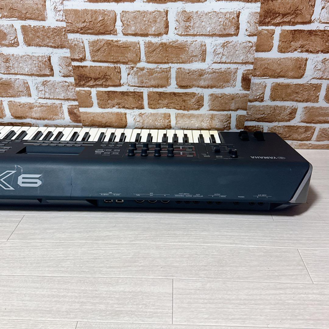 YAMAHA シンセサイザー　MOX6 ヤマハ　音楽