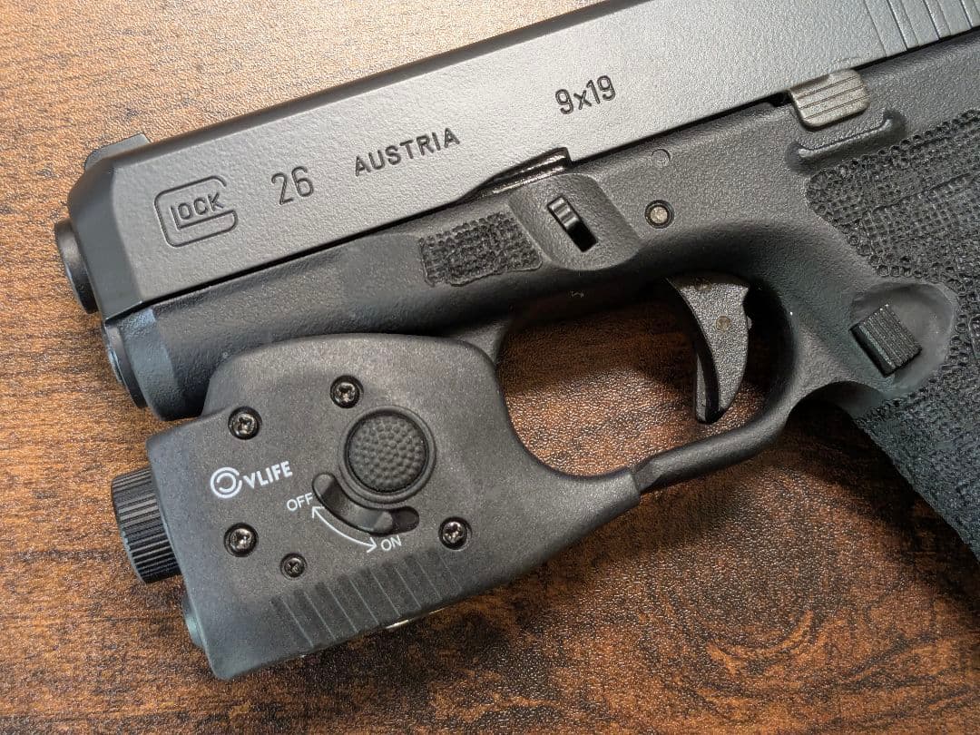 東京マルイ　グロック26 カスタム　ウェポンライト充電式