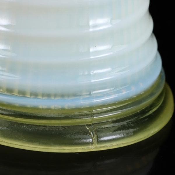 Y1505-5 ヴィンテージ フリント アルバニー ワセリンガラス 花瓶