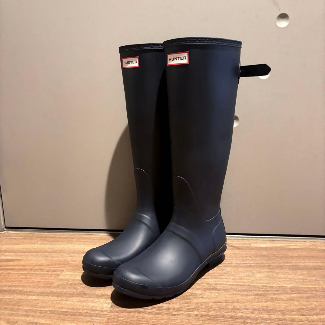 HUNTER ネイビー ロングブーツ バックル付き