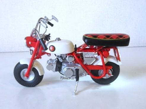 特価 EBBRO (1/10) ホンダ Monkey Z50M