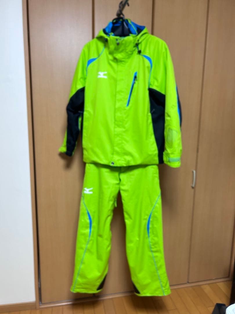 ミズノスキーウェア上下セット　Lサイズ
