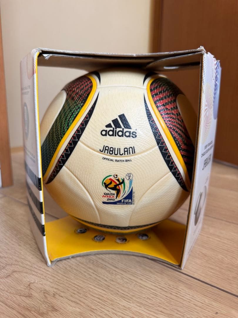 国内正規品、未使用adidas JABULANI サッカー公式試合球！サイン入り