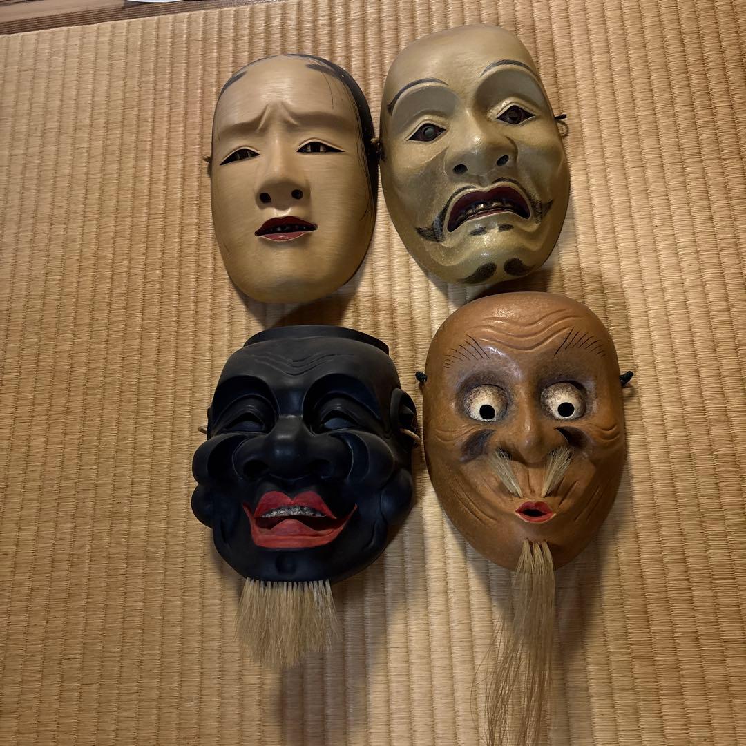 伝統的な能面4枚セット　san