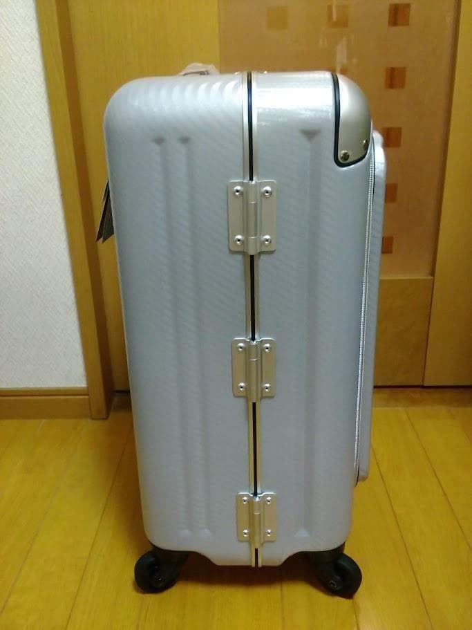 ☆新品☆未使用品☆　レジェンドウォーカー・スーツケース（6209-50）シルバー