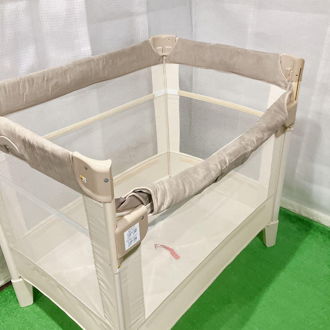 美品 Aprica ココネルエアープラス ベビーベッド ホワイト 洗えるマット