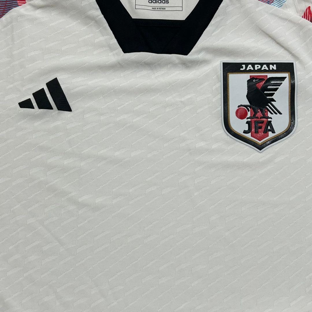 正規品新品☆日本代表22/23アウェイオーセンティックユニフォームJP 2XL