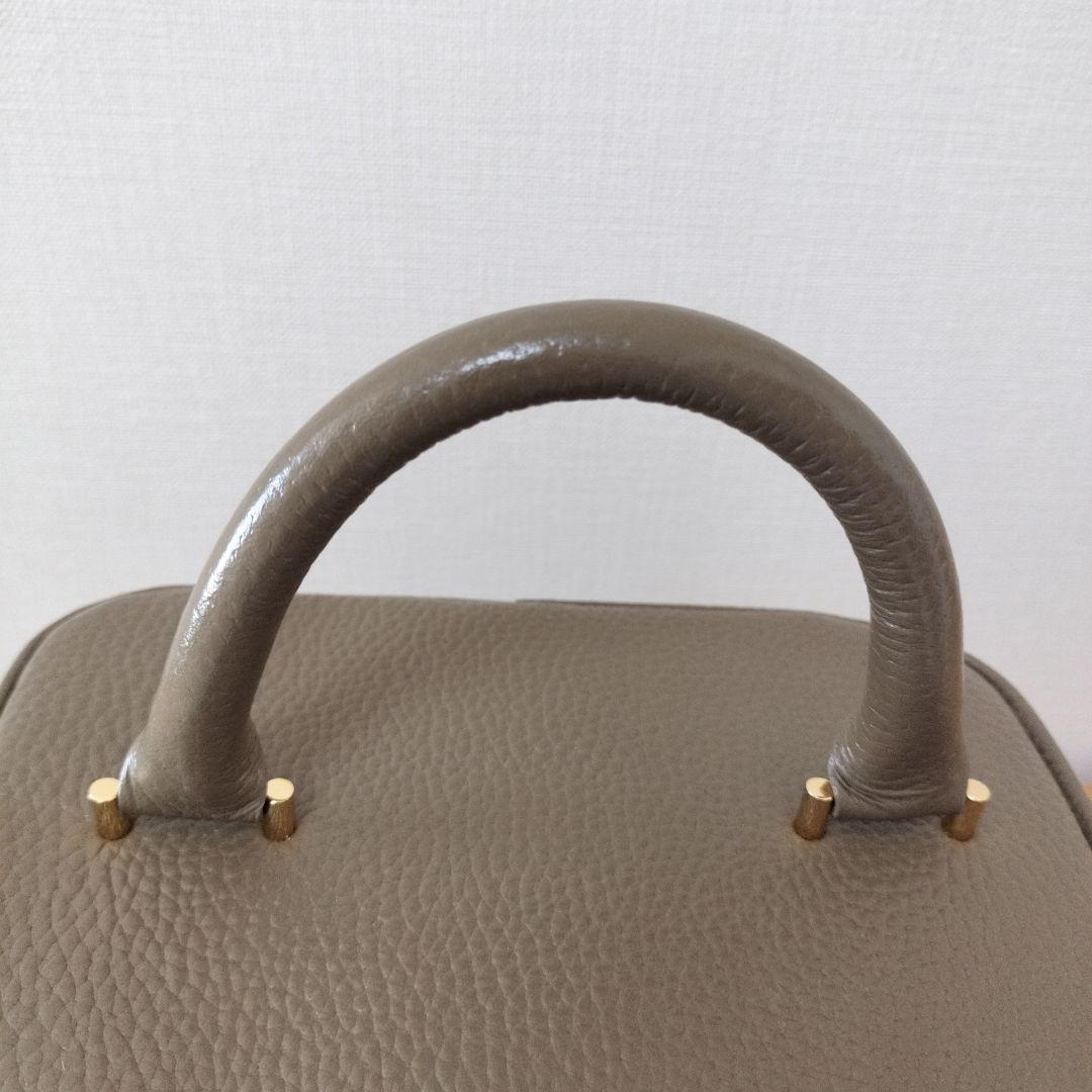 ch!iii　チーバッグ　バニティ　シュリンクレザー　トープ