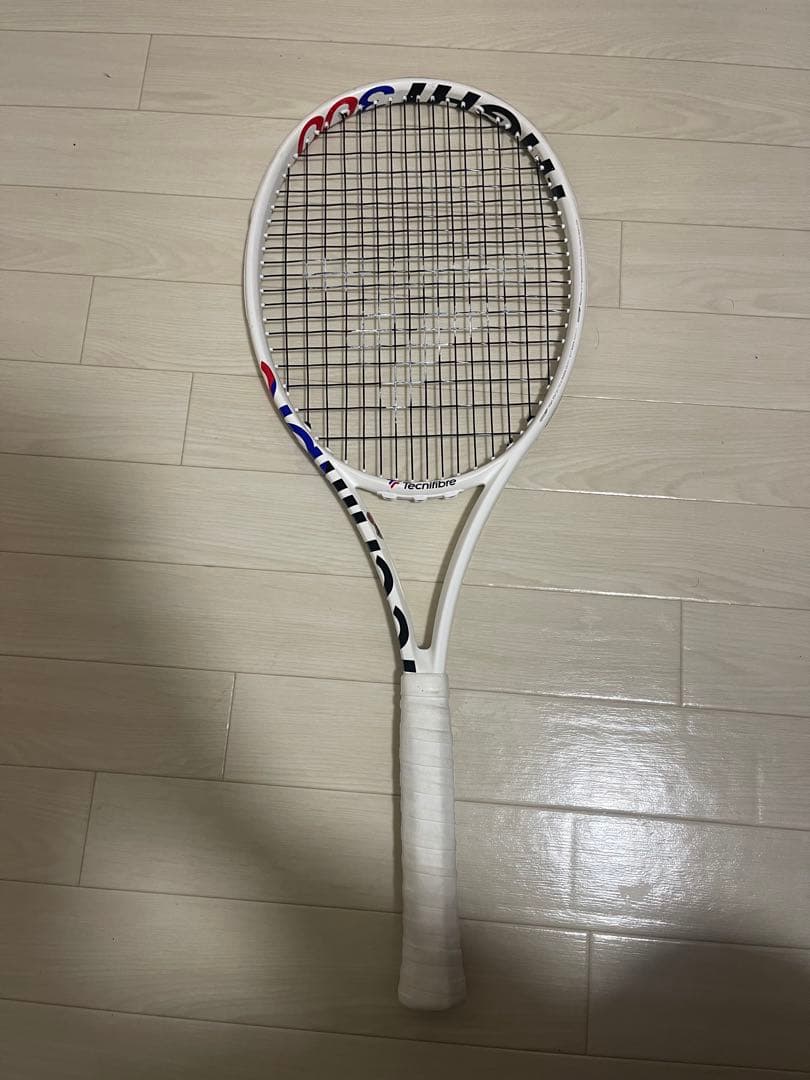 Tecnifibre Tfight 300 テニスラケット