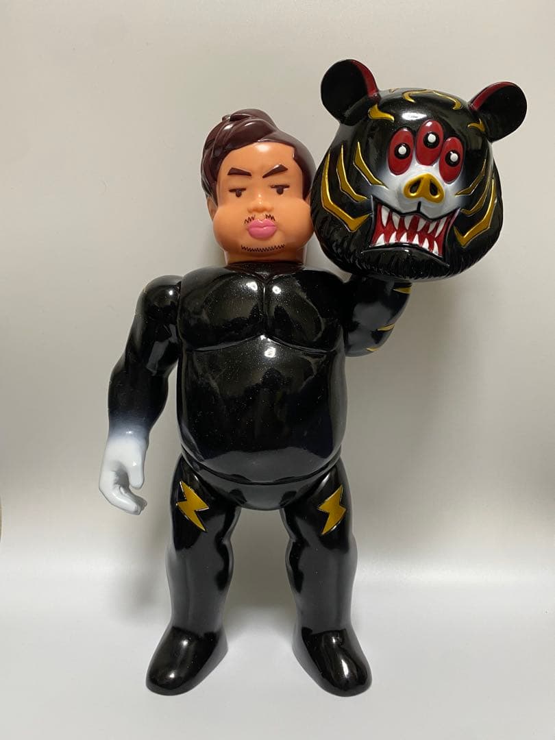 アートジャンキー　ブタイガー　ブラック　ソフビ