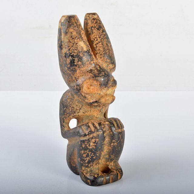 玉石寿山石彫刻　兎　置物