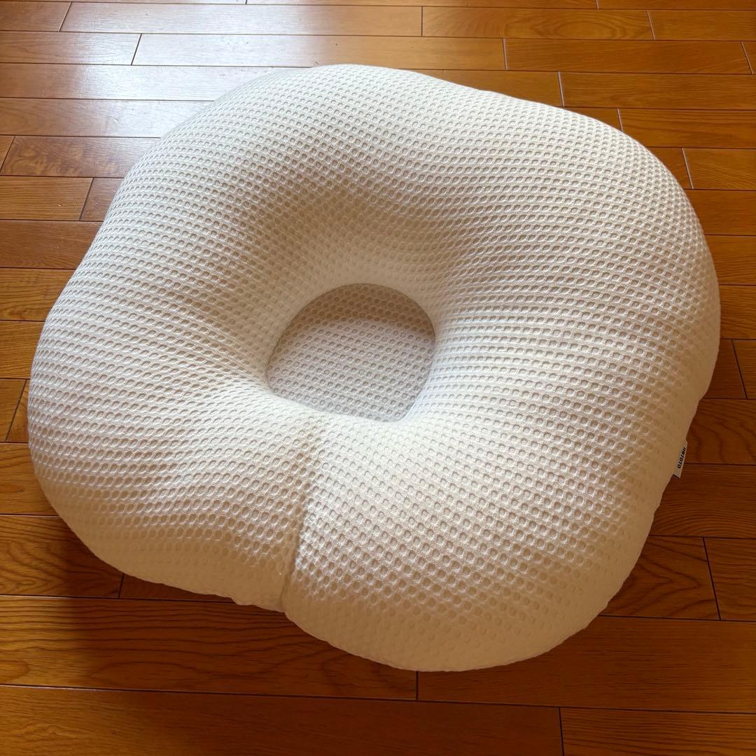 ★美品★ロトトクッション(専用ケース付き)