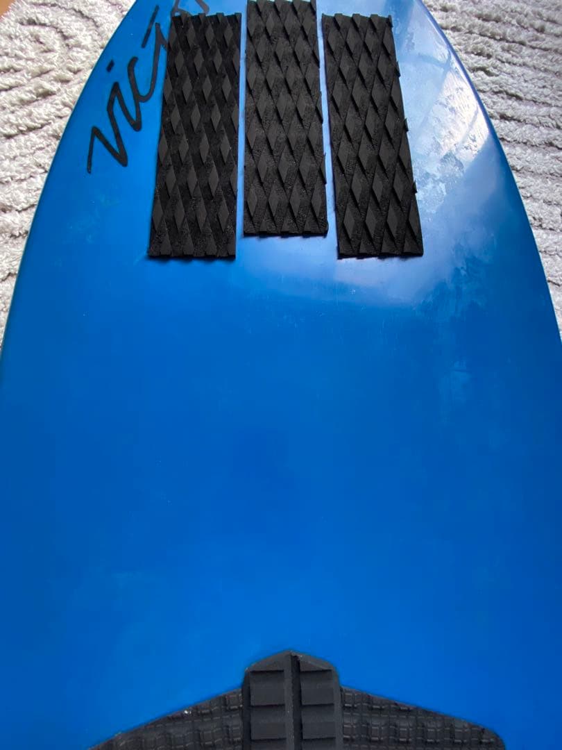 victria 青 スキムボード