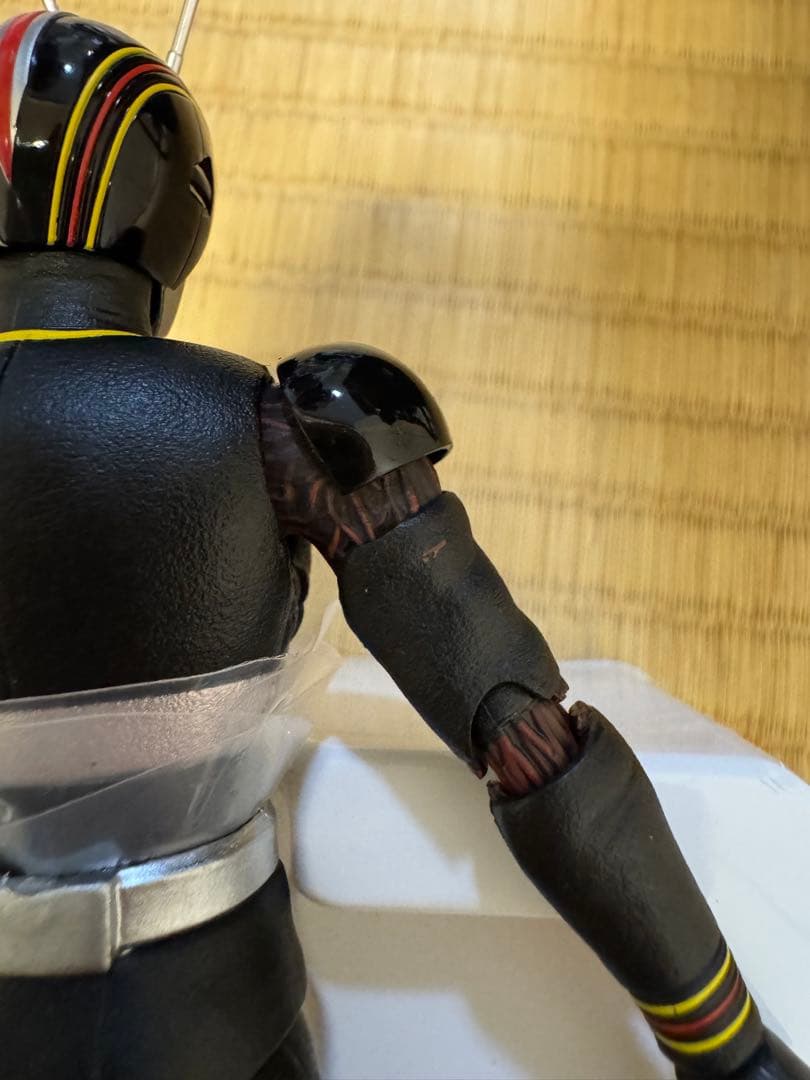 フィギュアーツ 真骨彫 仮面ライダーBLACK ブラック 訳アリ品