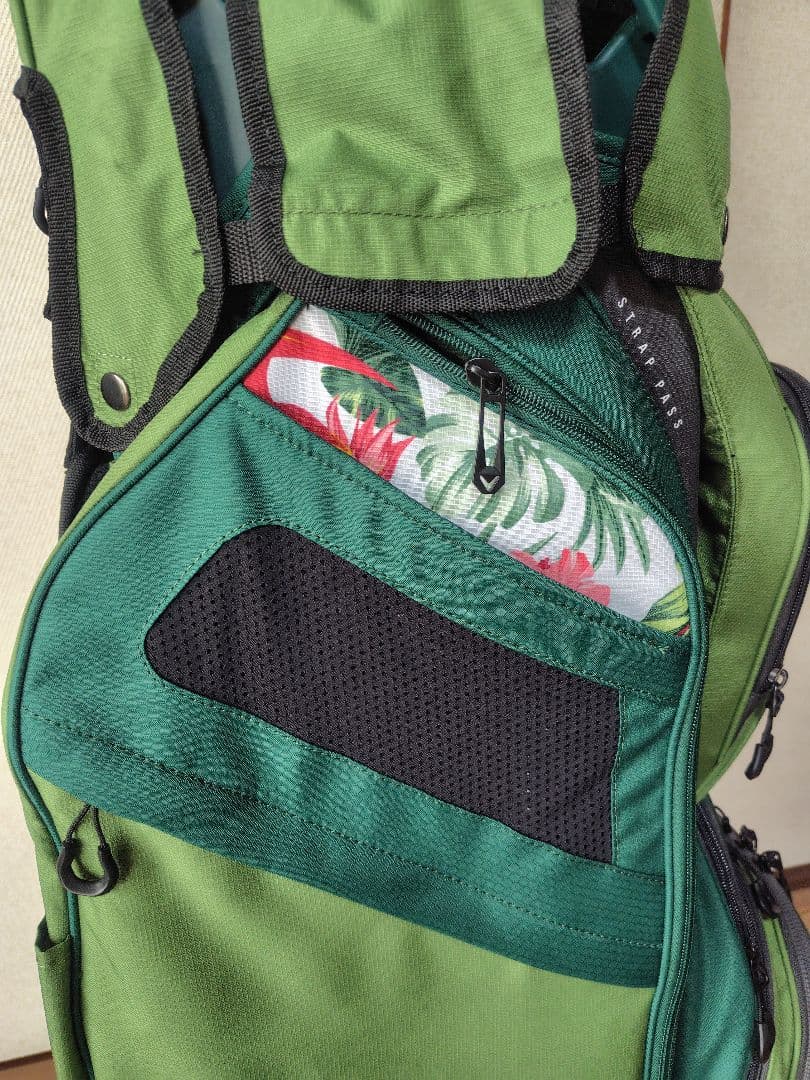 新品未使用　ワイアラエ　キャディバッグ