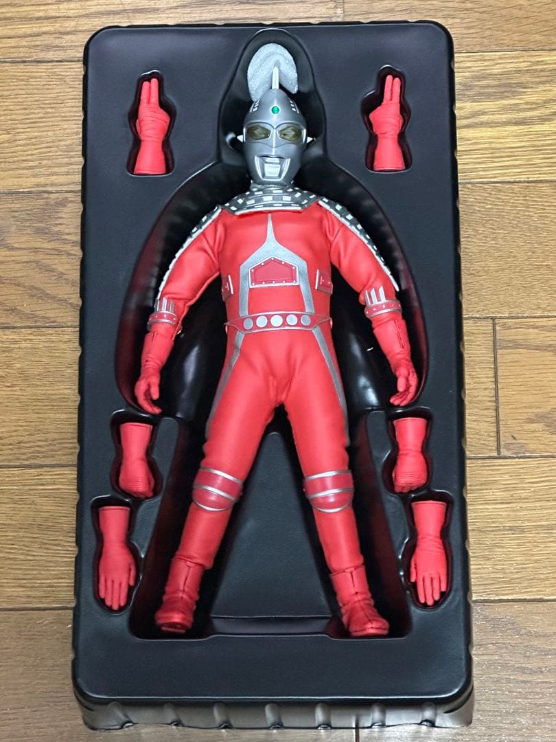 メディコム•トイ リアルアクションヒーローズ RAH ニセ•ウルトラセブン