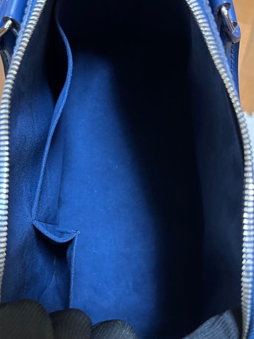 【美品】LOUIS VUITTON エピ　アルマ　ハンドバッグ　南京錠　鍵付き